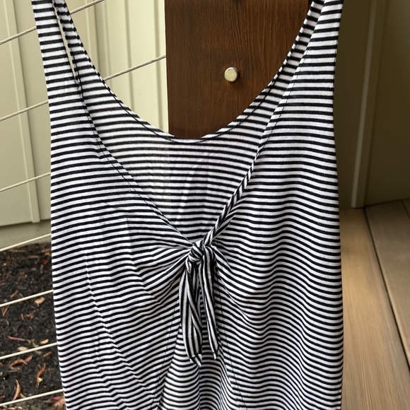 NYTT- Tie Back Tank- Black&White Stripe- Size 0 (XS)- Tags on - Picture 4 of 13